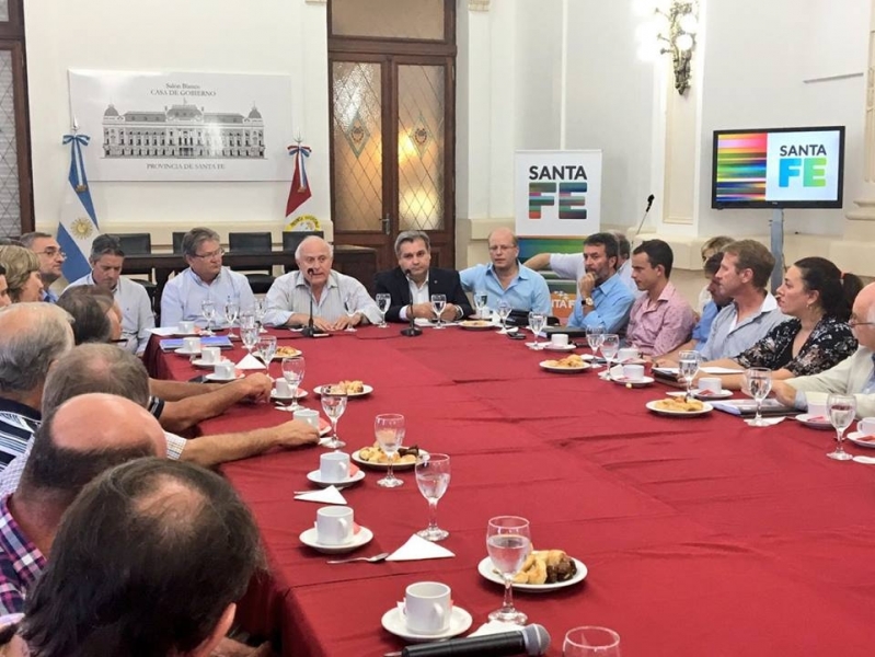 Intendentes y jefes comunales pidieron fondos para desagües