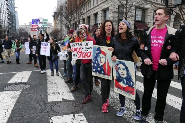 Miles de personas protagonizan una histórica protesta contra Trump
