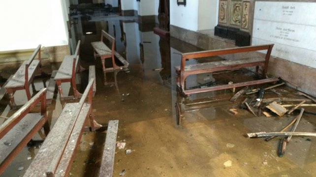 Incendio en la nave principal de la catedral de San Nicolás