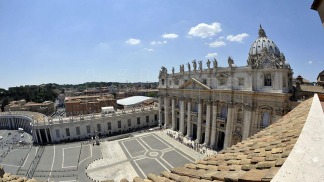 El Vaticano cuestiona la política migratoria de Trump