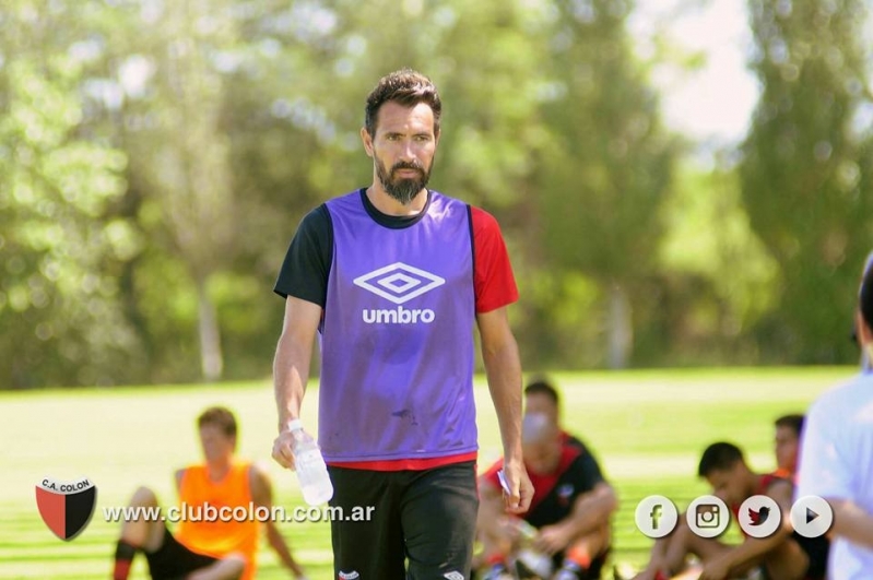 DOMÍNGUEZ: 