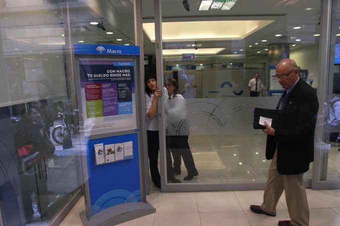 Los bancarios anunciarán este lunes un paro de 24 horas