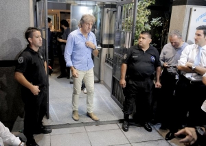 Cuarto intermedio en la definición del paro del fútbol en Trabajo