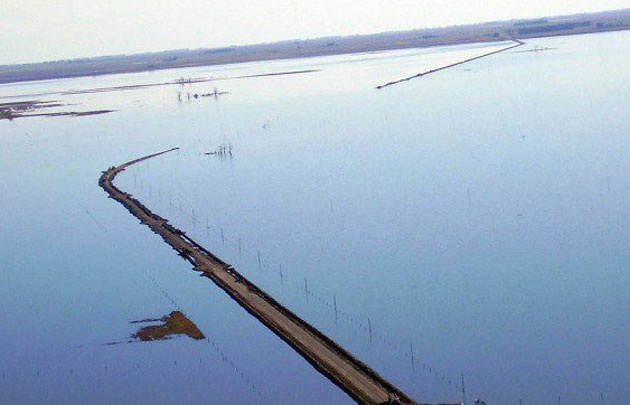 Laguna la Picassa volvió a desbordar y buscan una solución