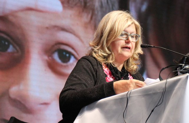 La ministra Balagué no descarta descontar los días de paro