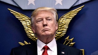Donald Trump invitó al presidente de Palestina a visitar la Casa Blanca