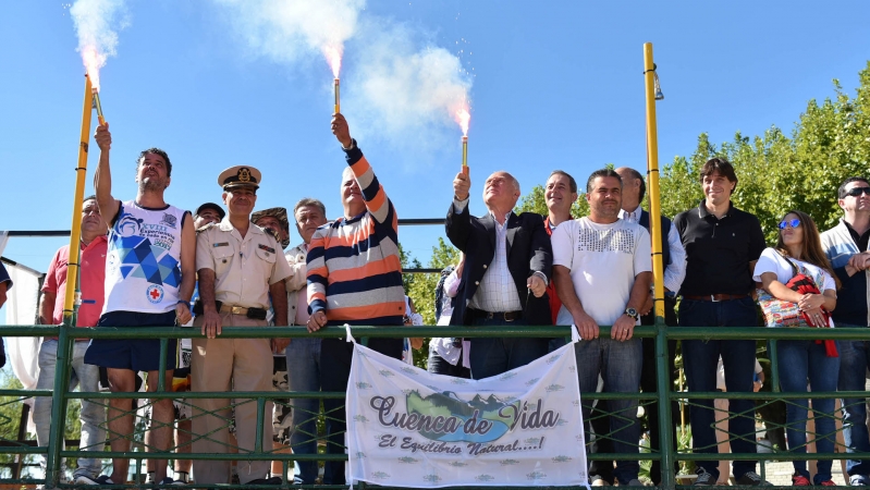Lifschitz realizó la largada de una nueva travesía de Los Tiburones del Paraná