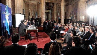El Senado abre con reuniones en 17 comisiones