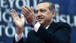 Cuentas de Twitter fueron hackeadas con mensajes a favor de Erdogan