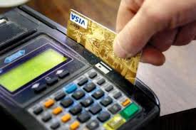 Firman acuerdo para bajar las comisiones de las tarjetas