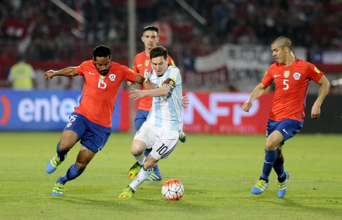Argentina se mide ante Chile 