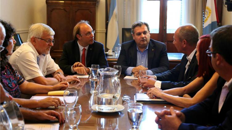 ATE y UPCN definen si aceptan la oferta del Gobierno