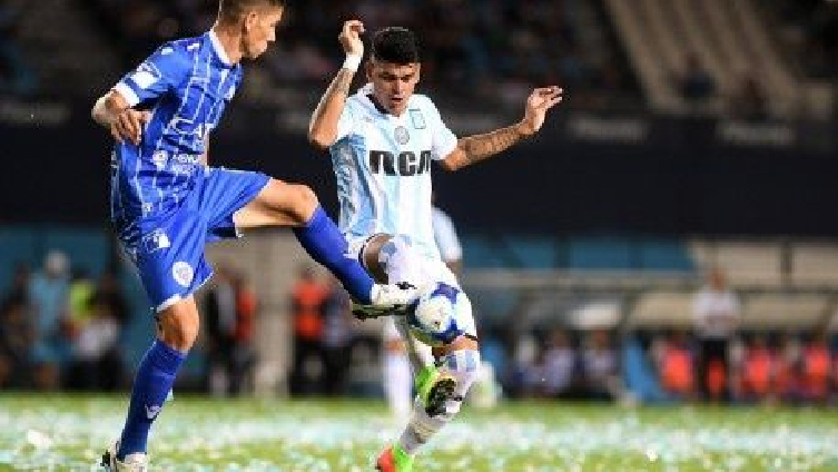 RACING LO DIO VUELTA SOBRE EL FINA Y SE LLEVÓ UN MERECIDO TRIUNFO