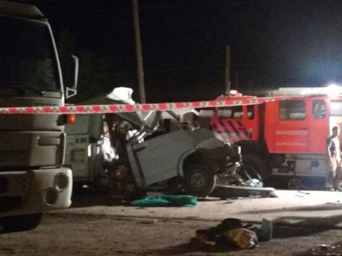 Dos nenes murieron en un triple choque en Santa Fe