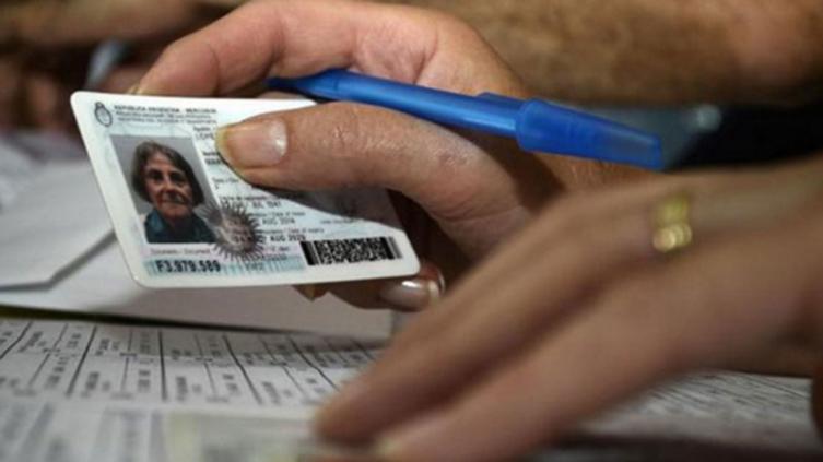 A partir del sábado el único documento válido será el digital