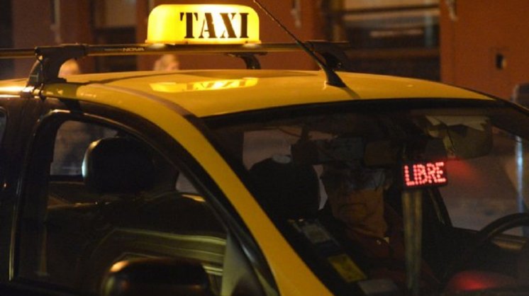Los taxis no adhieren al paro general del jueves