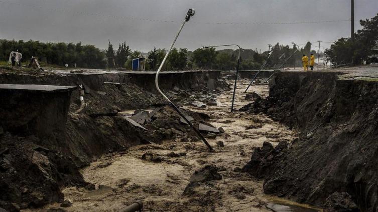 Unas 15 mil personas permanecen evacuadas por el temporal