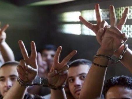 Más de 6.000 presos palestinos inician una huelga de hambre en cárceles israelíes