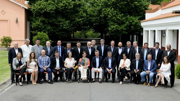 El Gobierno sumará a los gobernadores para cumplir su objetivo de 