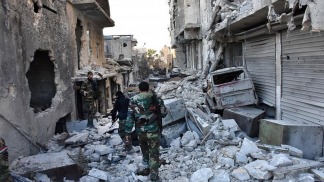 Casi 40 muertos por bombardeos en zonas controladas por Al Qaeda y el EI