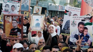 Israel endureció su posición y busca aislar a los presos palestinos en huelga de hambre