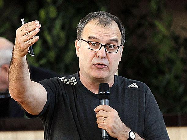 MARCELO BIELSA DARÁ UNA CHARLA EN BRASIL JUNTO A TITE Y CAPELLO 