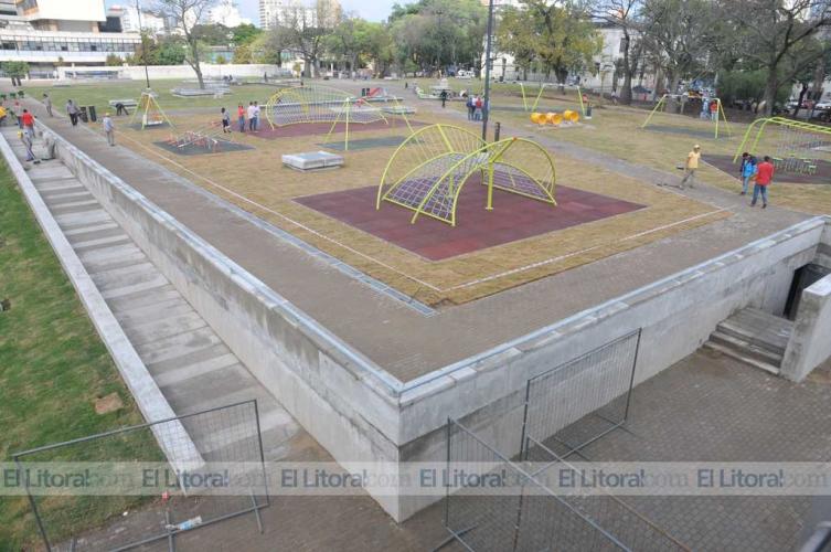 Plaza Alberdi (El Litoral) 