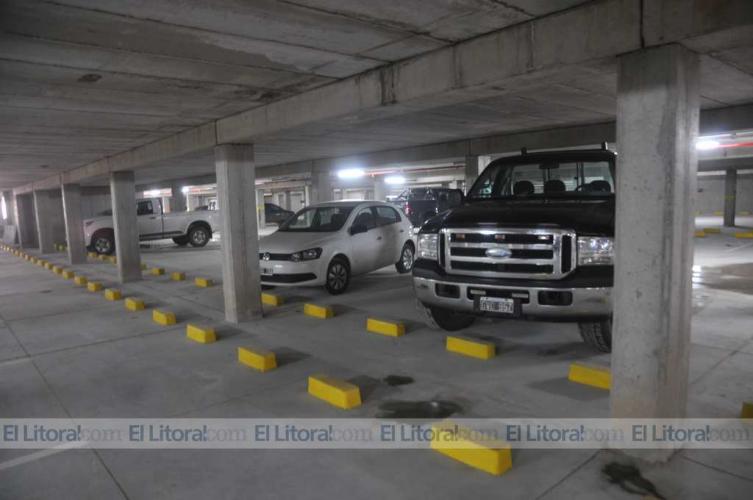 Estacionamiento subterráneo (El Litoral)