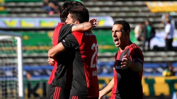 NEWELL´S TRIUNFÓ ANTE ALDOSIVI Y QUEDÓ A DOS PUNTOS DE BOCA 
