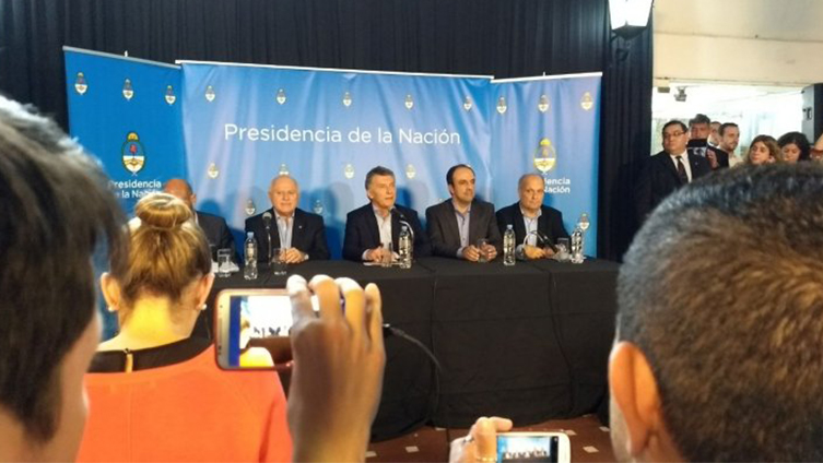 Corral, Lifschitz y Macri inauguraron el Metrofé