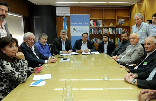 Se firmó el acuerdo para salvar a SanCor