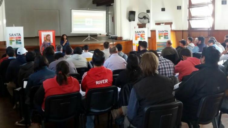 Se realizó un curso sobre poda del arbolado público en Recreo