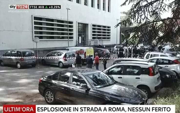 Explotó una bomba casera en el centro de Roma