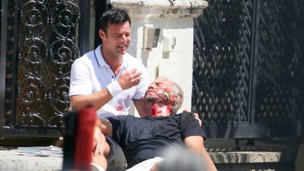 RICKY MARTIN LLORANDO POR LA MUERTE DE GIANNI VERSACE