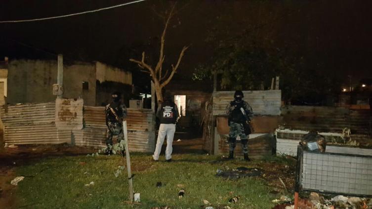 Secuestran droga y detienen a dos personas en la ciudad 
