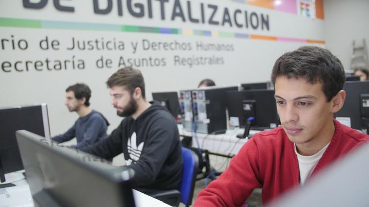 La provincia ya digitalizó las escrituras de viviendas de localidades de 13 departamentos