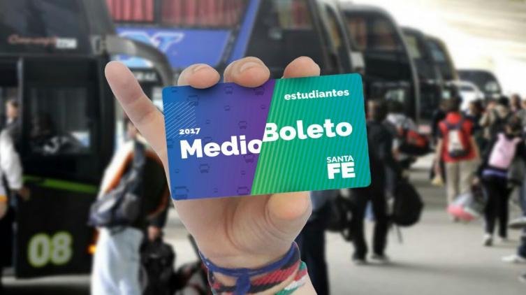 Entrega de credenciales de Medio Boleto Universitario