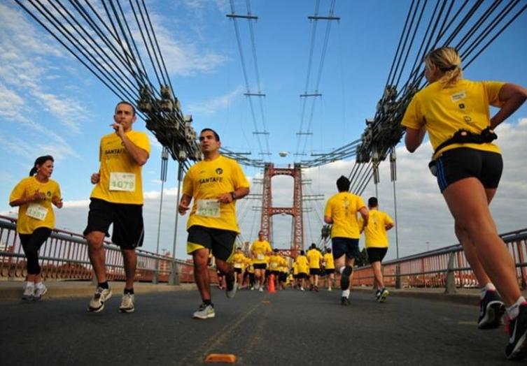 Presentan la quinta edición de Santa Fe Corre