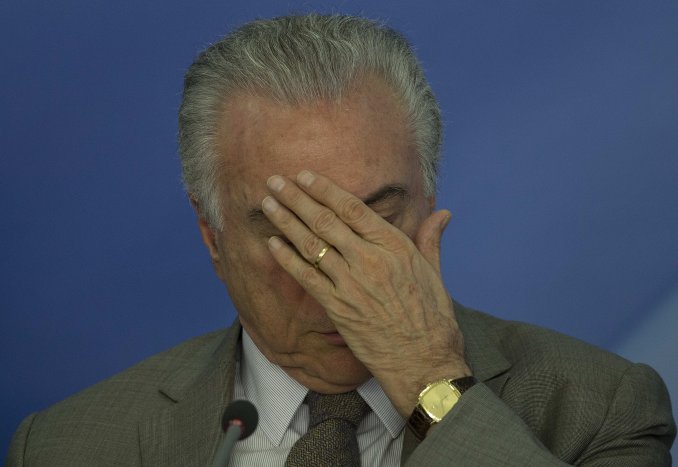 Brasil: Grabaron al presidente Temer pactando el pago de un soborno