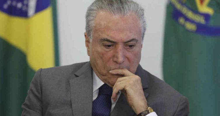 Brasil: Renunciaron dos ministros de Michel Temer