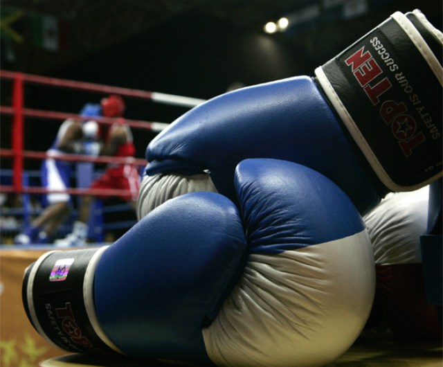 SÁBADO A PURO BOXEO