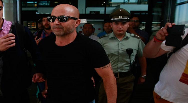 LLEGÓ SAMPAOLI: AÚN NO PODRÁ HACERSE CARGO DE LA SELECCIÓN (video)