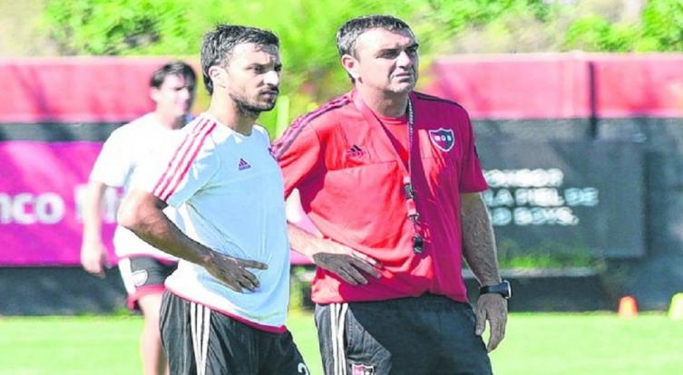 OSELLA ESPERA A SCOCCO PARA JUGAR ANTE OLIMPO