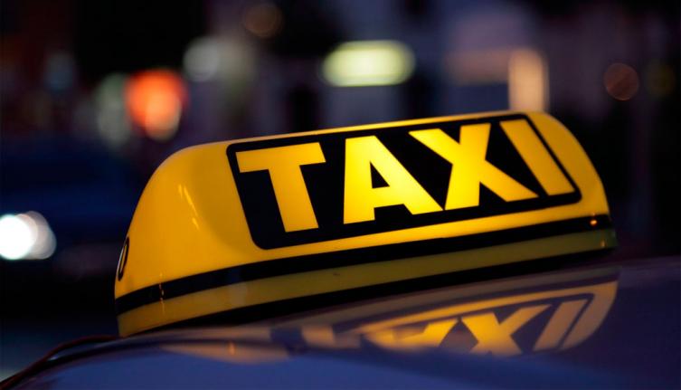 Robaron e hirieron a un taxista en B° Coronel Dorrego