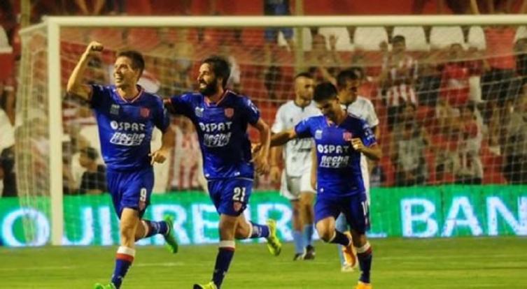 MARINI PODRÍA CONTAR CON DIEGO VILLAR Y NELSON ACEVEDO
