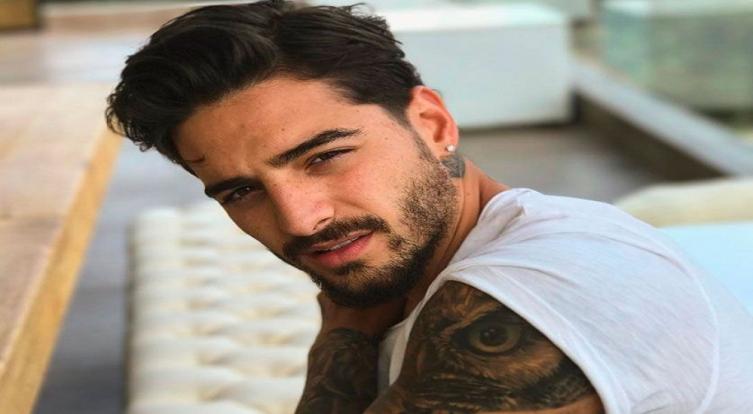 MALUMA ABANDONA UNA ENTREVISTA MOLESTO POR UNA PREGUNTA (video)