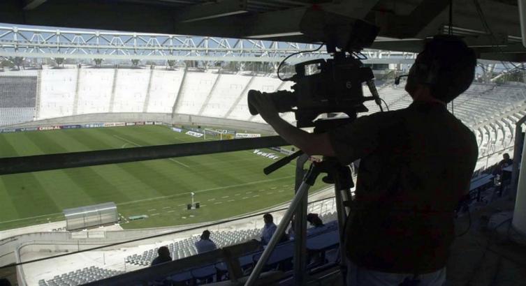 LAS TRANSMISIONES DEL FÚTBOL SERÁN GRATIS HASTA NOVIEMBRE