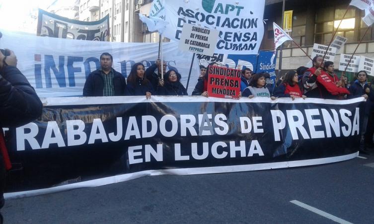Desde Macri,  unos 2.500 periodistas se quedaron sin trabajo