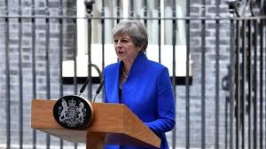 Theresa May anunció que formará gobierno en minoría 