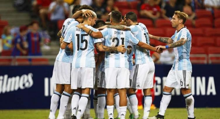 La selección de Sampaoli hizo lo que tenía que hacer, goleó a la selección de Singapur (video)